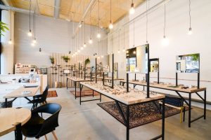 Pieds de table pour Lunetterie Erstein 0