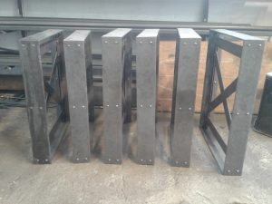 Pieds de table type &laquo;&nbsp;Eiffel&nbsp;&raquo; Erstein 2