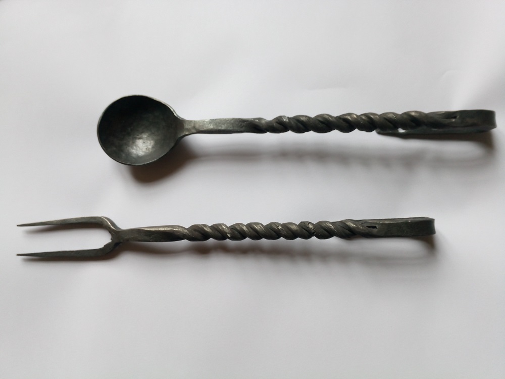 cuill&egrave;re et fourchette forg&eacute; Saint-Di&eacute;-des-Vosges 0