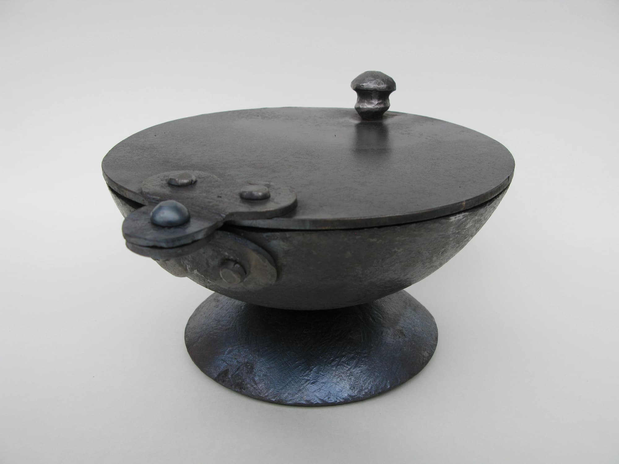 Forge artisanale : Pi&egrave;ces uniques en acier &agrave; S&eacute;lestat, Obernai & Colmar Ostwald 0