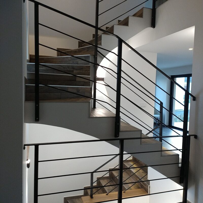 Garde-corps / rampes S&eacute;lestat 83